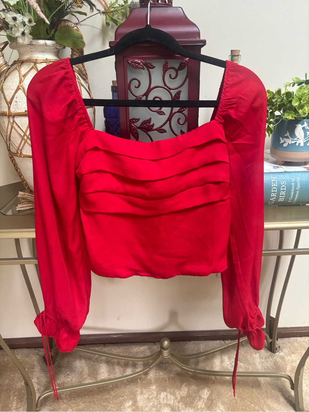 Francesca's Collections Red Satin Pleated Square-Neck Long-Sleeve Crop Top SZ S